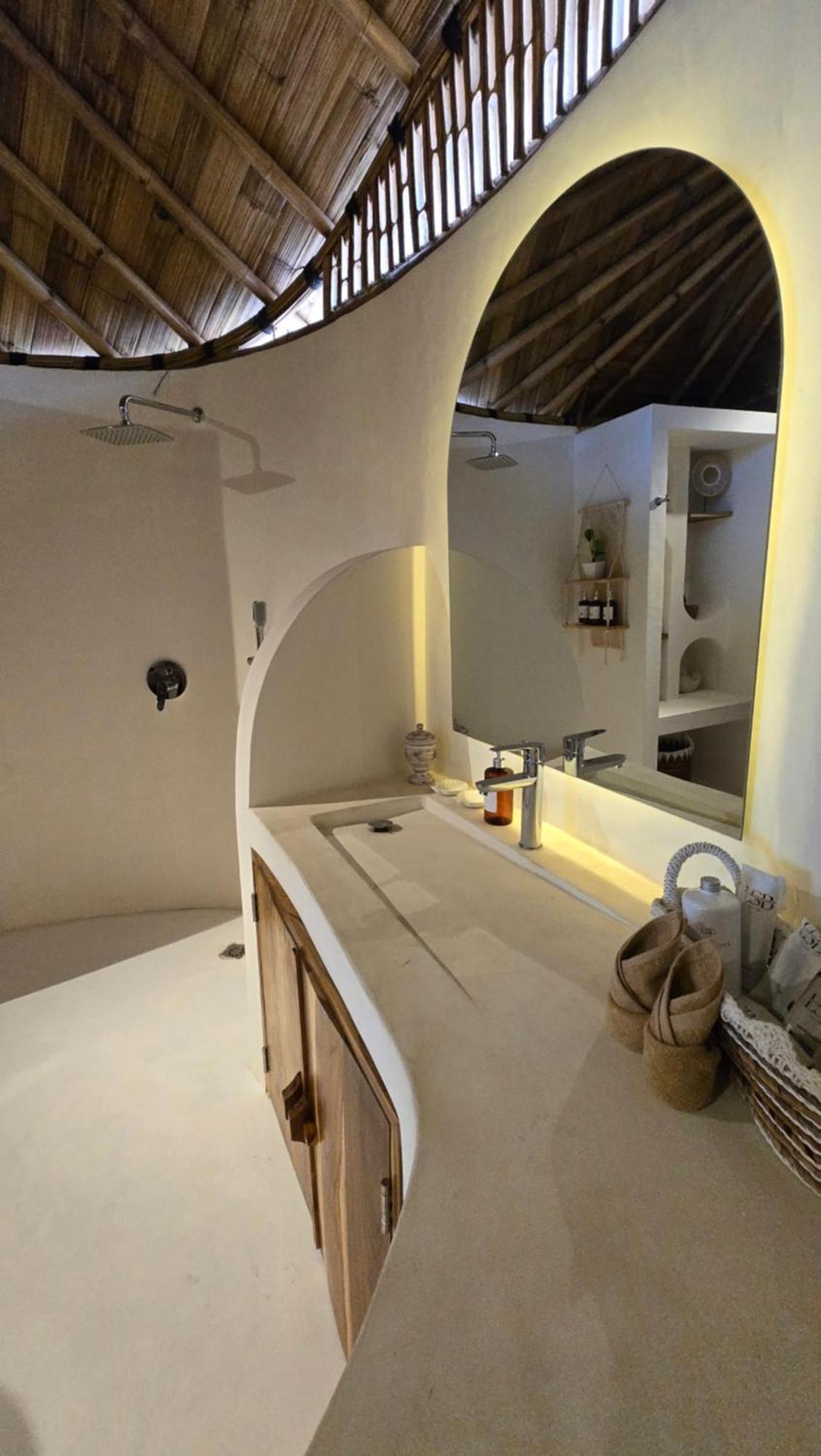 Hotel Les Sables Blancs - Adults Only - กิลิไอร์ ภายนอก รูปภาพ